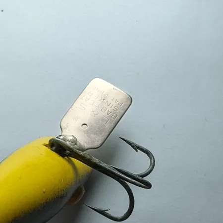 L&S Bait Mirrolure Baby Cat Sinker, 14g, Giallo/Nero, Esca Affondante #20627