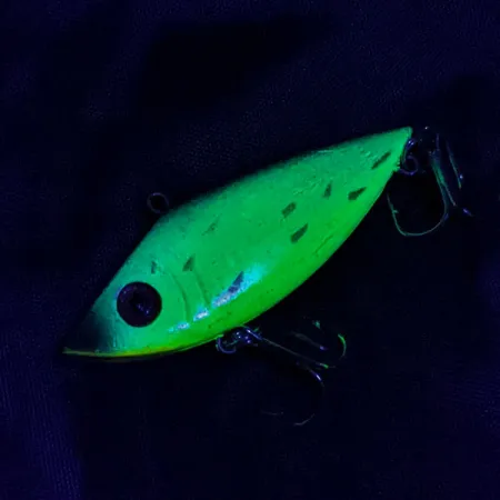 Mann's Tom Mann's Premium Rat'lin Shad, 7g, Fire Tiger UV, Lipless Crankbait #21090
