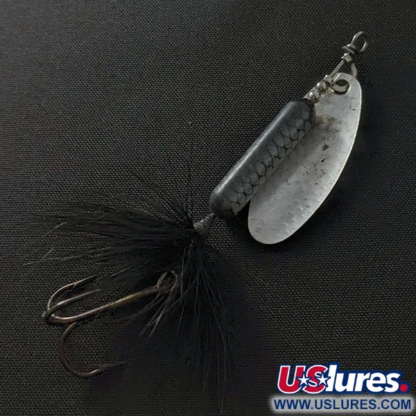 Yakima Bait Worden’s Original Rooster Tail 4, 1/4oz gold/nickel/black, Cucchiaino Rotante #21574