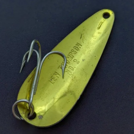 Len Thompson #2, 28g Rosso/Oro, Ondulante #24013