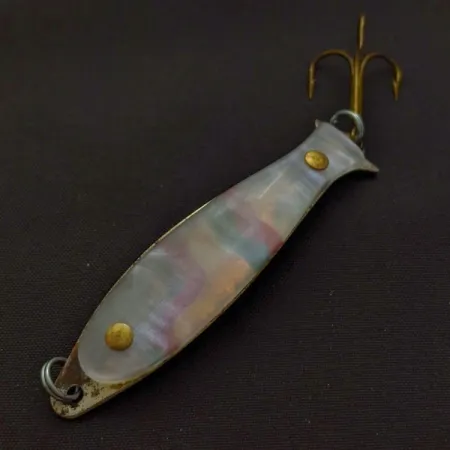 Worth Water Demon Ondulante, Pearl, 9 g, inserto conchiglia, #24611