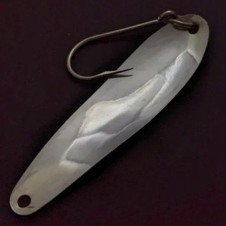Ondulante Spanks Lures Mauler, Argento, 8g, Martellato, #24681