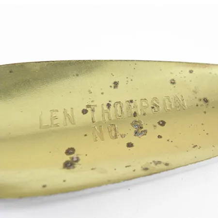 Ondulante Len Thompson #2, Rosso / Bianco, 28g, Ottone stampato, #0739