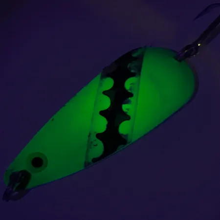 Moriyama Ondulante, Verde/Nickel, 25g, Motivo a dente di sega, #8263