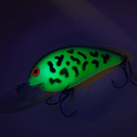 Bomber Model 7A Crankbait, Green Tiger, 9g, UV Glow, #8504