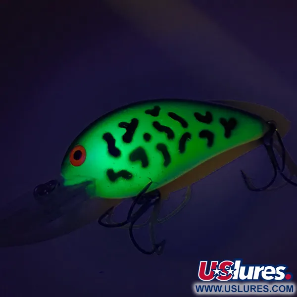 Bomber Model 7A Crankbait, Green Tiger, 9g, UV Glow, #8504